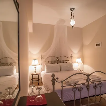 Ersis نيوكوريون