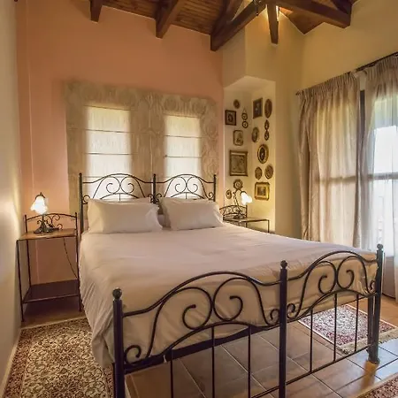 Ersis Guest house 3*