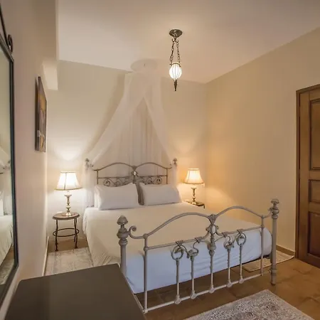 Ersis بيت ضيافة نيوكوريون